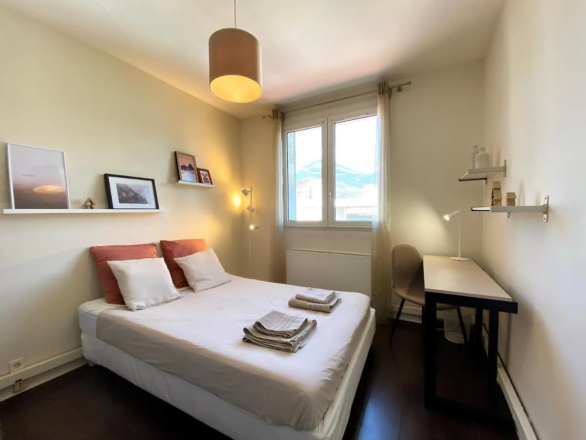 Appartement cosy - vue sur les montagnes Chambéry France